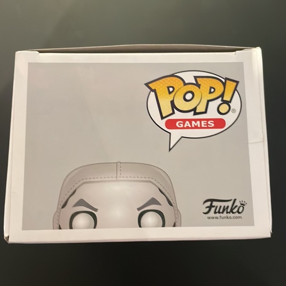 Skull Trooper, Fortnite, Funko Pop, Walmart Exclusive, Glows in the dark - Picture 5 of 6